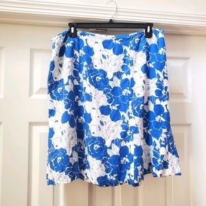 Lane Bryant Blue White Linen Floral Pull-on Skirt